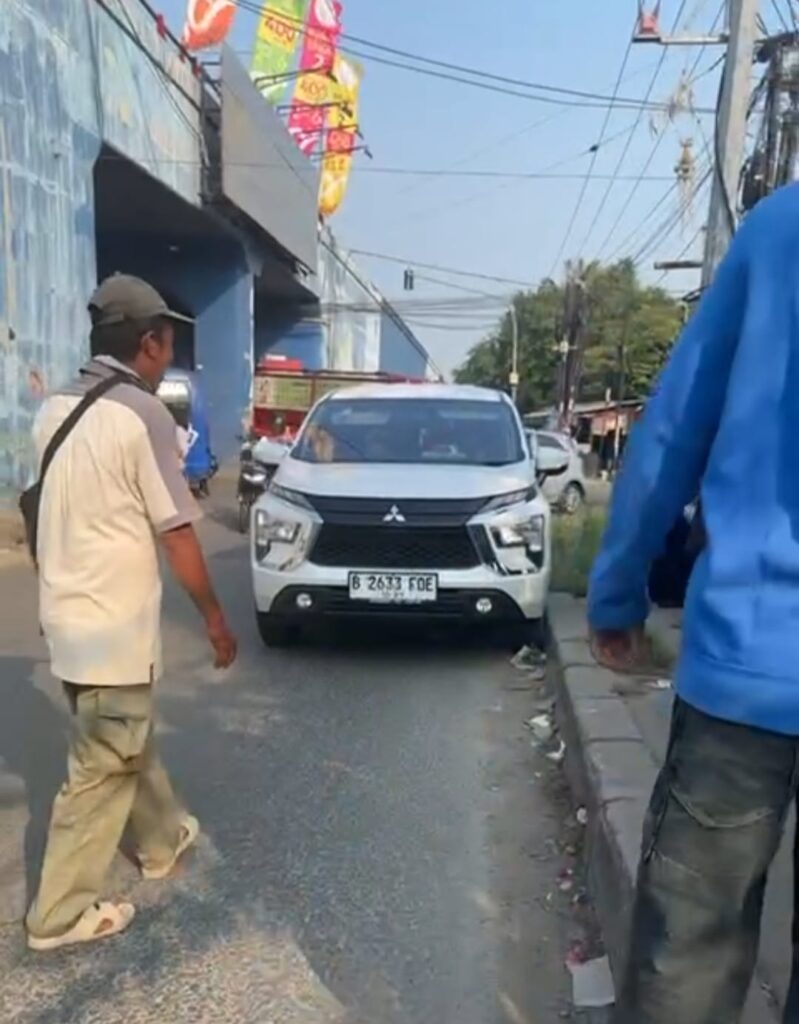 Jatim Paling Dicari: Mobil Tabrak 8 Motor & Tips Pilih Daycare