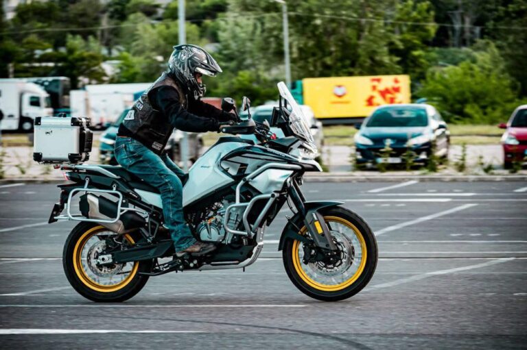 Ilmu buktikan ikatan batin antara biker dan motor saat touring nyata