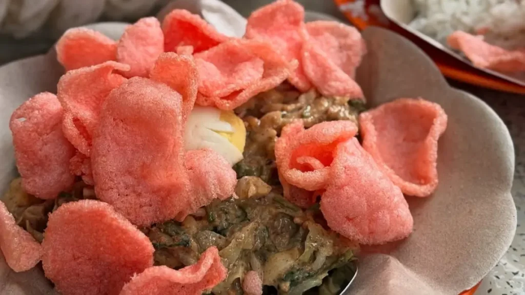 10 tempat makan gado-gado legendaris di Jakarta yang wajib dicoba oleh penggemar kuliner Betawi