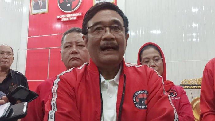 Djarot Minta Jokowi Tunjukkan Ijazah, Tak Soal Keliling Indonesia