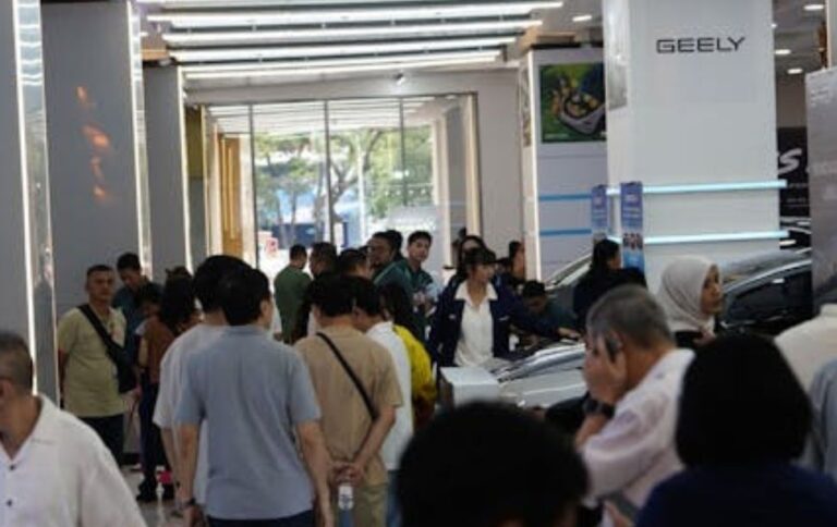 Akhir Hari Ini, Pengunjung IIMS Surabaya 2026 Naik 15 Persen