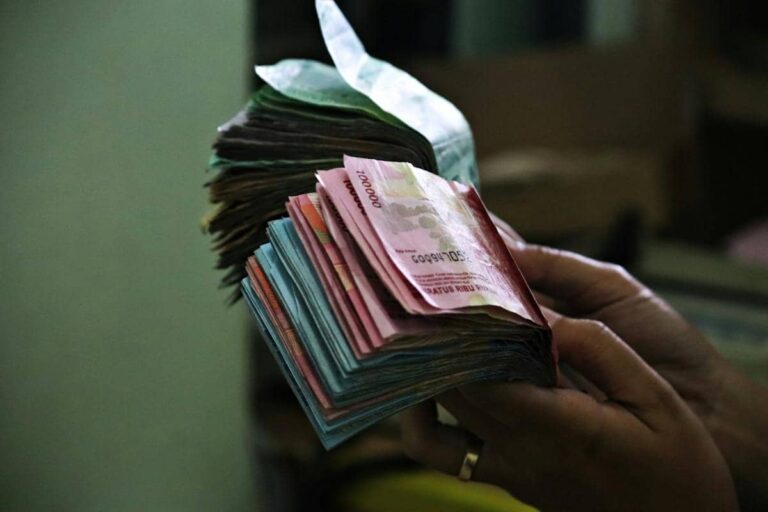 Apa Itu Uang Deposit? Fungsi, Jenis, dan Perbedaannya