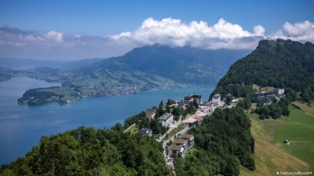 Negosiasi AS-Iran di Swiss, Harapan Damai dengan Keraguan