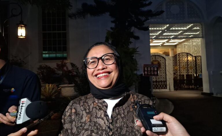 Nanik S Deyang, Jurnalis Senior Pemimpin Badan Gizi Nasional