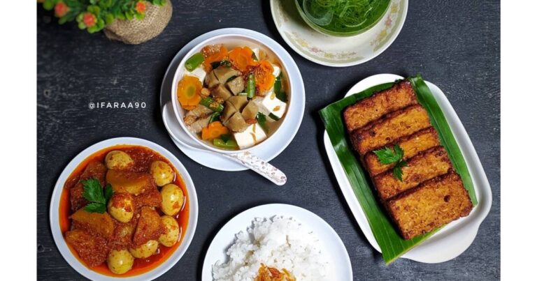 Makan Bersama Keluarga di Bandung? Coba 7 Restoran Sunda Lezat Ini