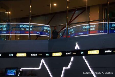 Lihat Prospek Emiten Papan Akselerasi yang Berbeda dari IHSG