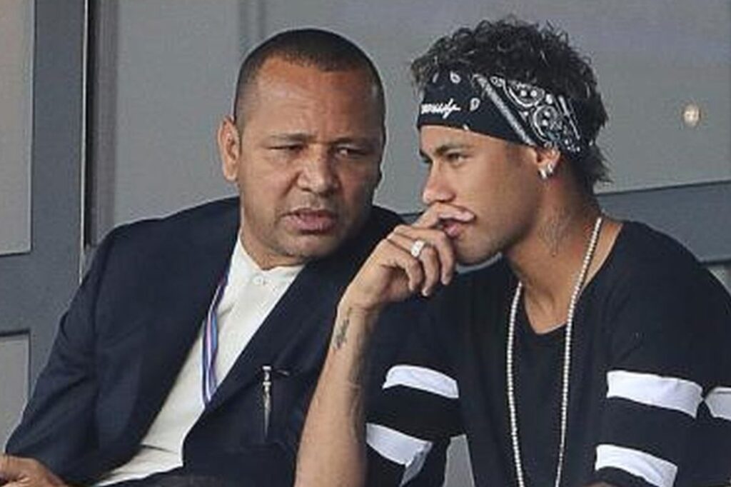 Ayah Neymar Mengirim Surat, Minta Putranya Tidak Pensiun