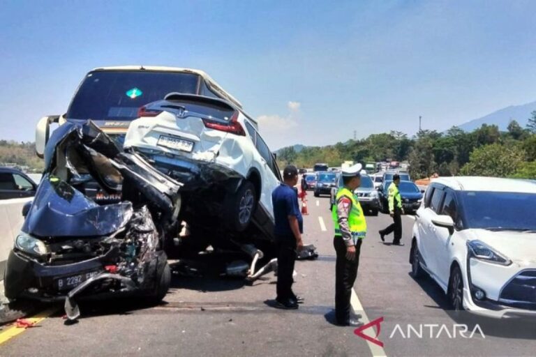 Kecelakaan maut di Pandaan, truk hantam 5 motor, 4 tewas