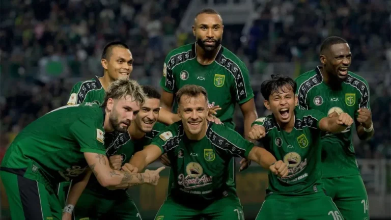Tak Adil Persebaya Harus Bermain Jauh! Tavares Ingin Semifinal Piala Presiden 2026 di GBT