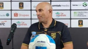 Evaluasi Bernardo Tavares jelang laga melawan Arema FC! Lawan Persebaya Surabaya di semifinal Piala Presiden 2026