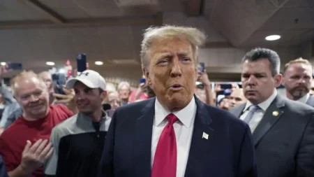 Trump batalkan serangan Iran, tuntut damai segera