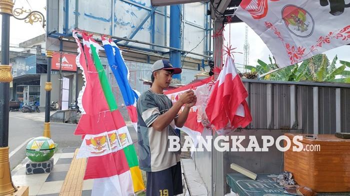 Empat Tahun Berjuang di Toboali, Pedagang Bendera Bandung Ingin Tinggal di Babel