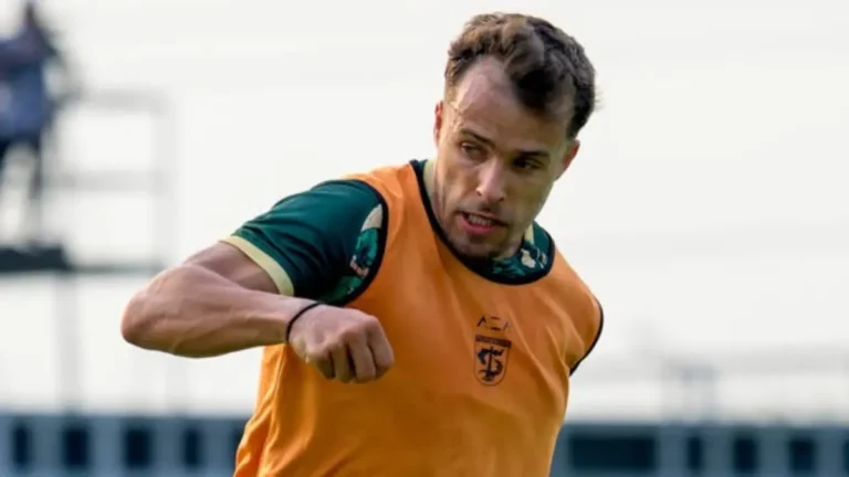 Miguel Pereira Berjuang Melawan Arema FC! Siap Bantu Persebaya Menang di Piala Presiden 2026