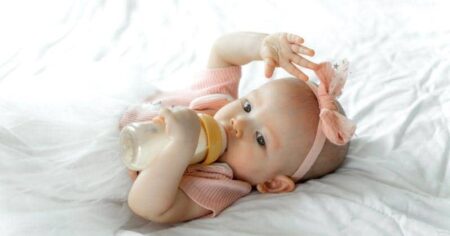 Jumlah susu formula ideal untuk bayi 0-3 bulan