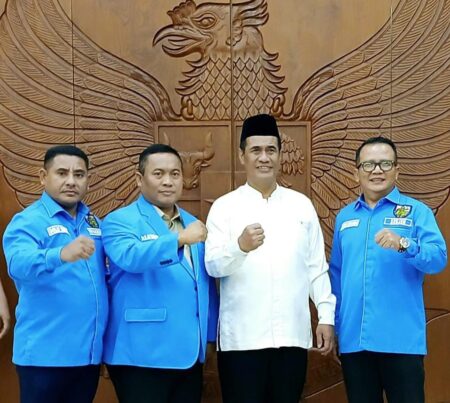 KNPI ke Mentan Amran: Jangan Takut, Pemuda Indonesia Siap Sikat Mafia Beras!