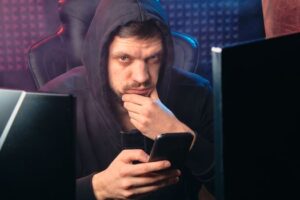 Langkah Praktis Menjaga Keamanan Identitas dan Privasi Data Pribadi di Ruang Siber