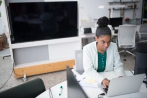 Strategi Jitu Mengolah Stres Kerja dan Menjaga Kesehatan Mental Pekerja Kantoran Strategi Jitu Mengolah Stres Kerja dan Menjaga Kesehatan Mental Pekerja Kantoran