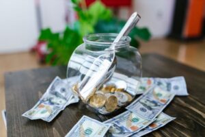 Menanamkan Kecerdasan Finansial Sejak Dini Melalui Kebiasaan Sederhana dalam Keluarga