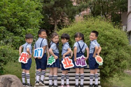 Menjaga Binar Mata Anak Melalui Keseimbangan Antara Layar Kaca dan Ruang Terbuka Menjaga Binar Mata Anak Melalui Keseimbangan Antara Layar Kaca dan Ruang Terbuka