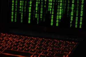 Menjaga Jejak Digital Tetap Aman dari Intaian Kejahatan Siber di Dunia Maya